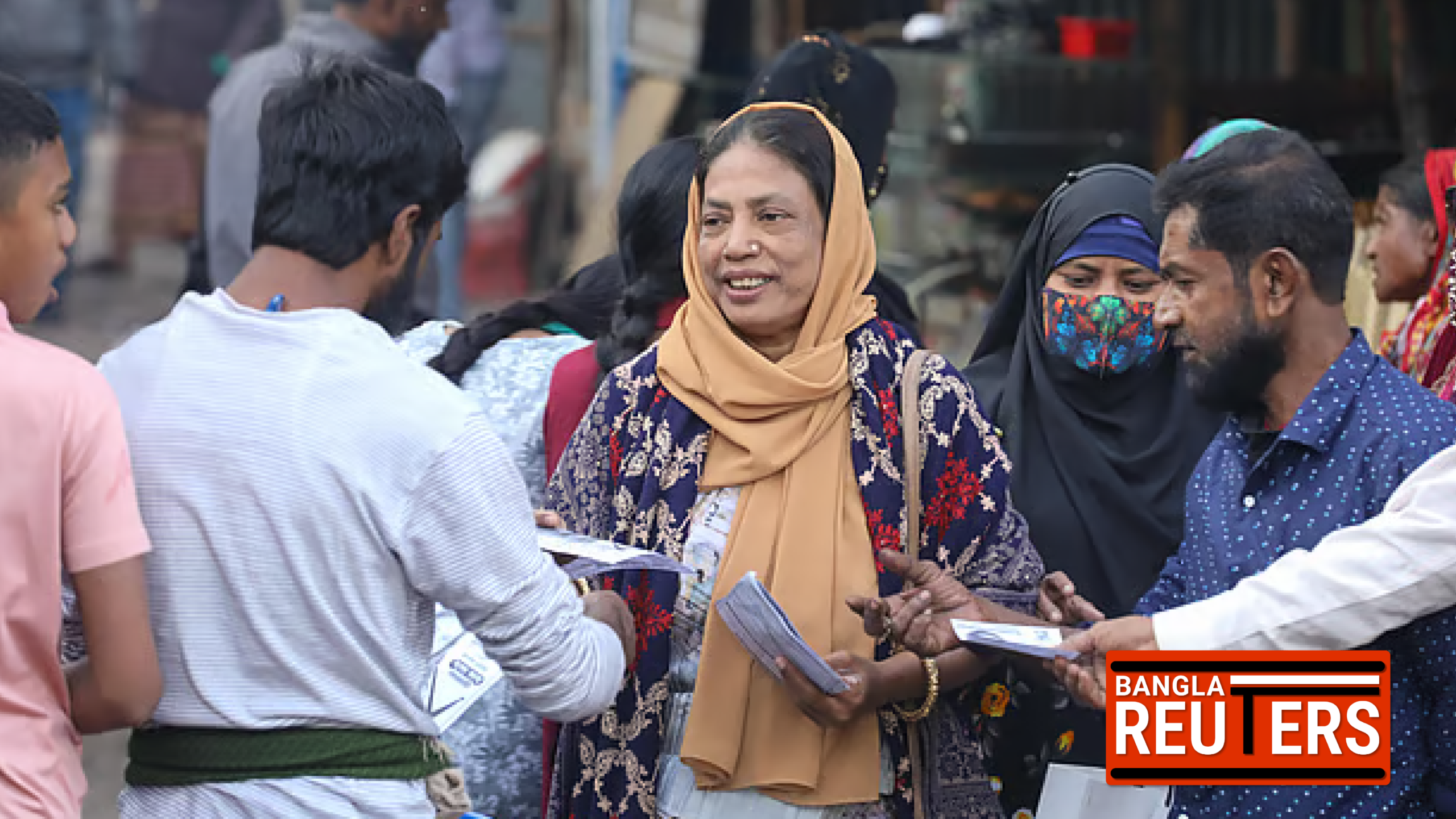 ভোটার তালিকায় নারীর জয়জয়কার, লড়াইয়ের ময়দানে ব্রাত্য: খুলনার ৬ আসনে ৩৮ প্রার্থীর মধ্যে একমাত্র নারী শামীম আরা